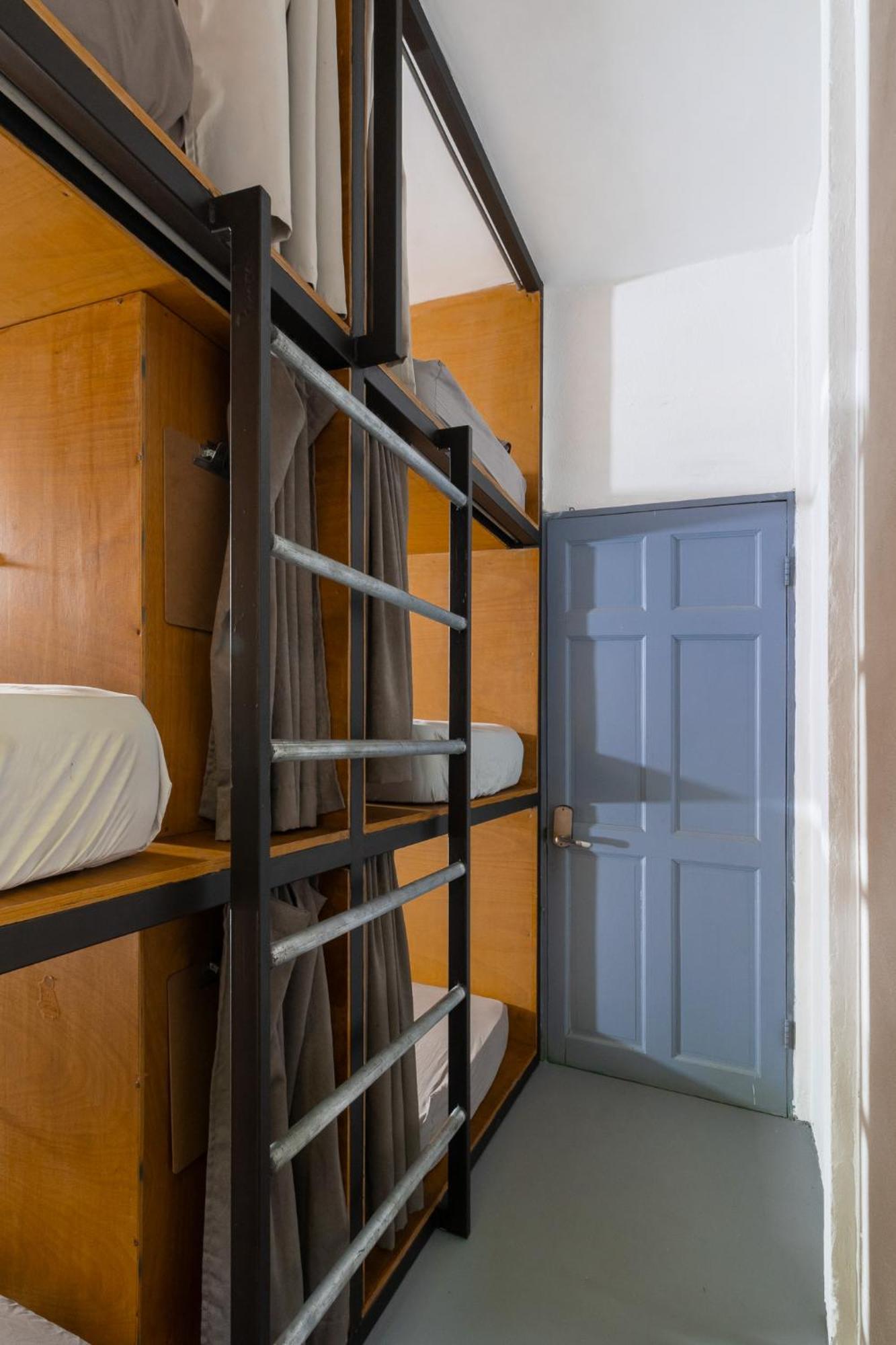 Akih Pods Hostel Playa Santa Teresa  Екстериор снимка
