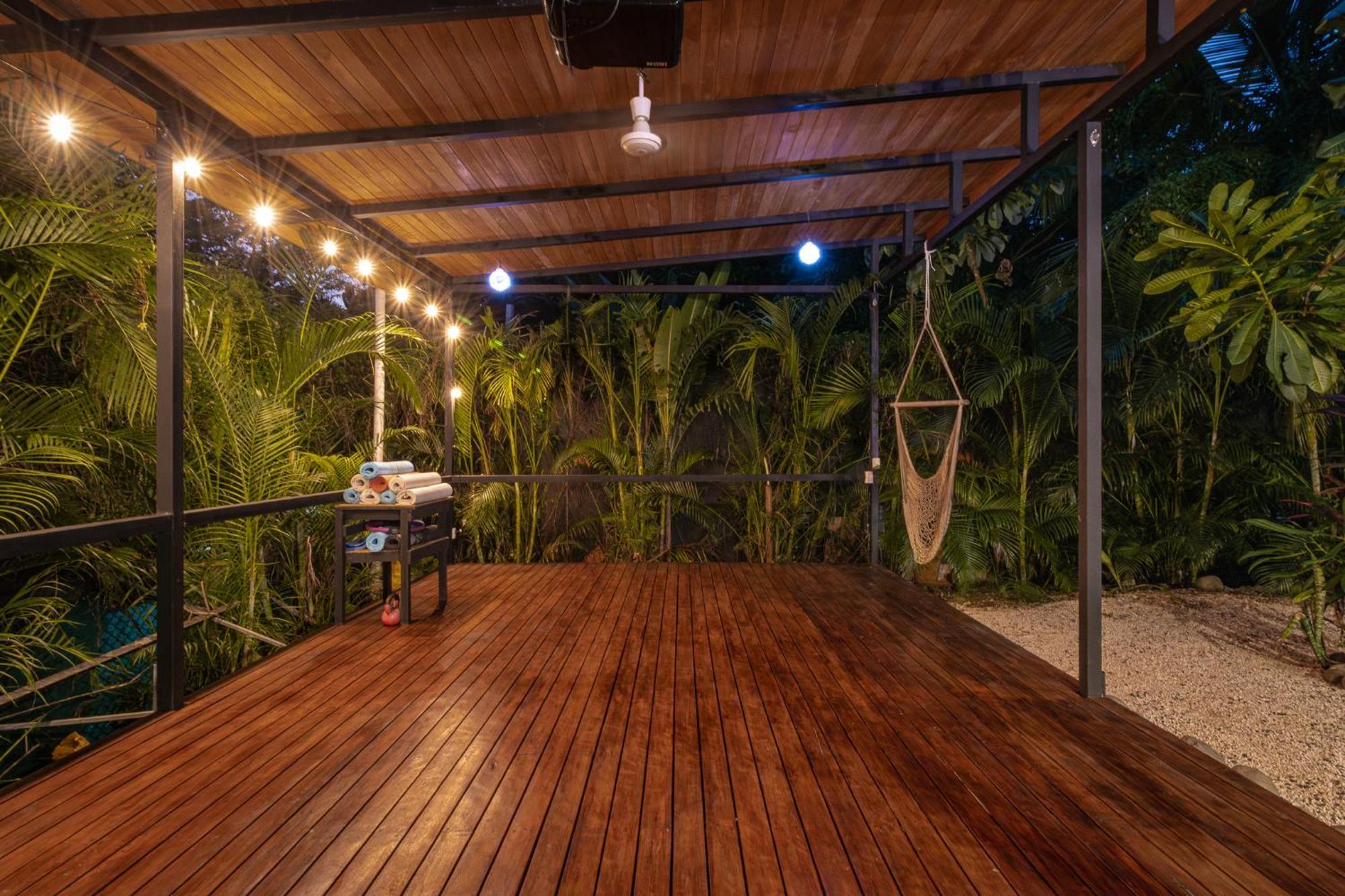 Akih Pods Hostel Playa Santa Teresa  Екстериор снимка