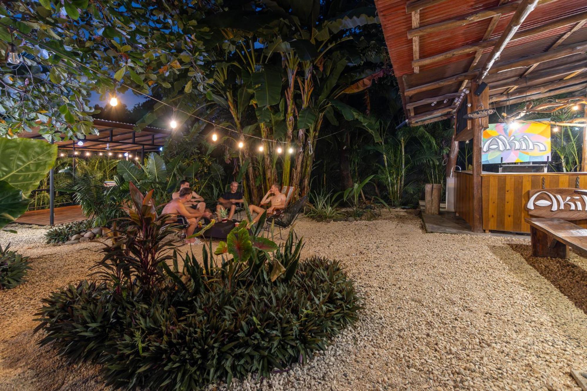Akih Pods Hostel Playa Santa Teresa  Екстериор снимка