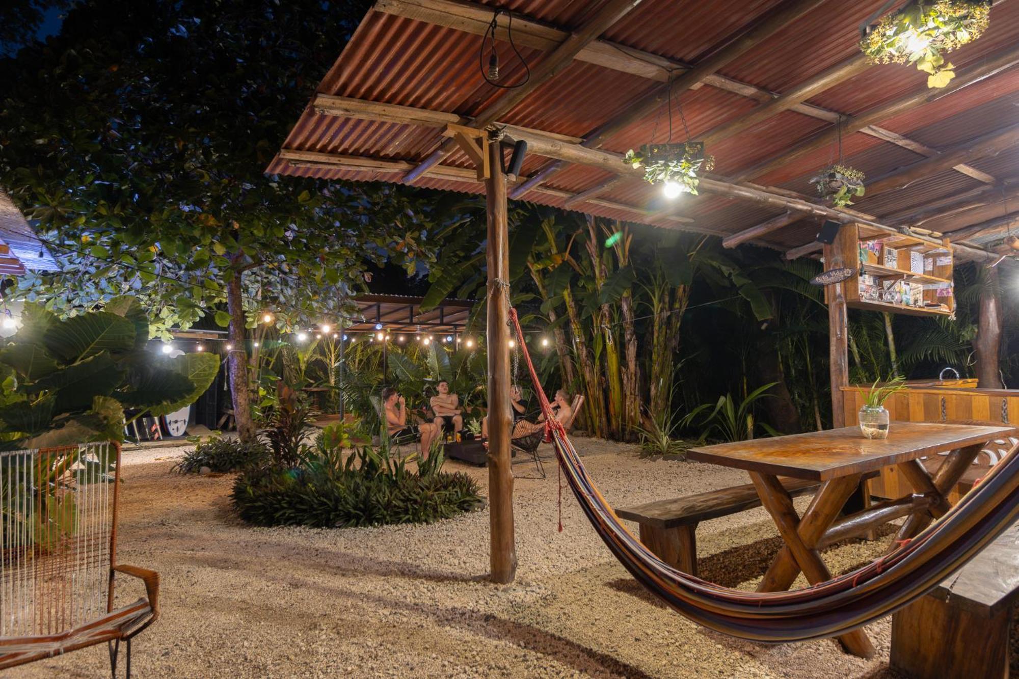 Akih Pods Hostel Playa Santa Teresa  Екстериор снимка